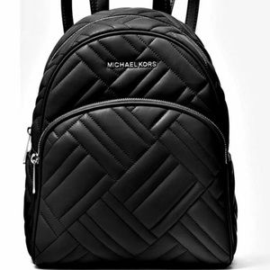 Michael Kors Abbey Quilted Leather Blk New $498